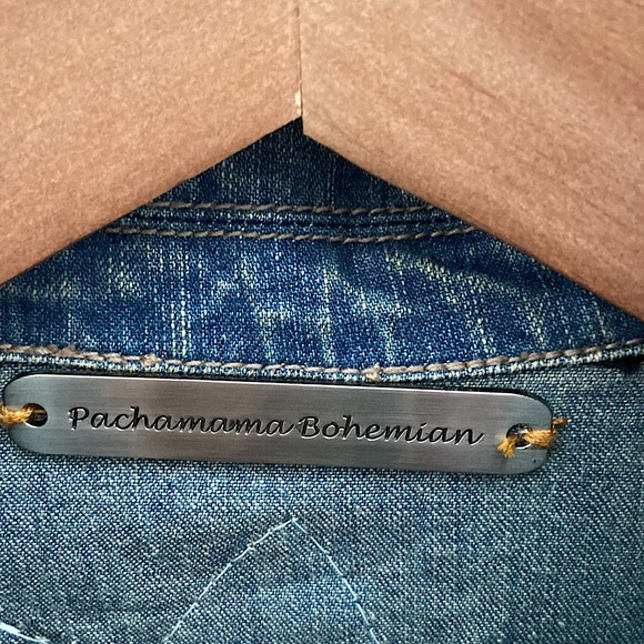 One of a kind embroidery jean jacket - Picture 4 of 7